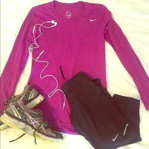 Nike women’s long sleeve shirt